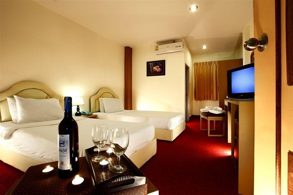 Victoria Nimman Hotel Чіангмай Екстер'єр фото